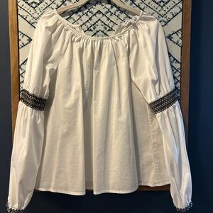 Elizabeth & James white swing blouse with smocked embroidered sleeves, small